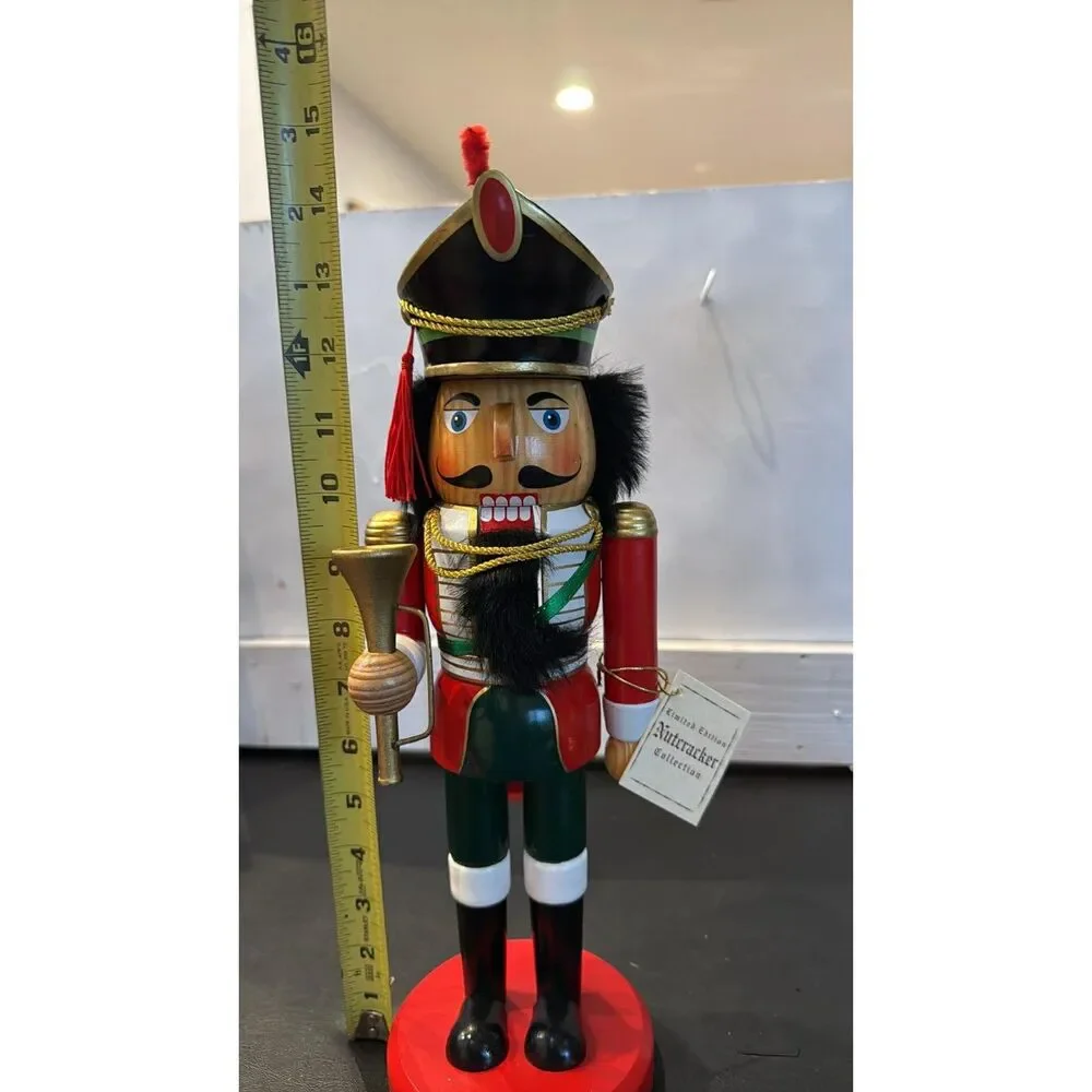 2006 Target Limited Edition Drummer Nutcracker 14 inches 3729/13884